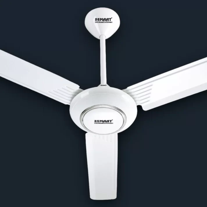 Image of Maat ceiling fan C in gray background, with Maat logo in the center of fan