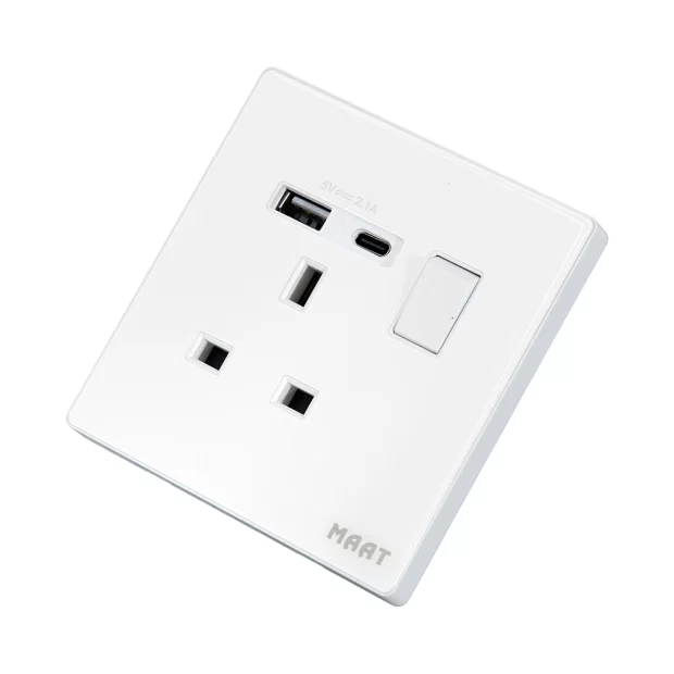 M8 Switched Socket with USB-A & Type C, featuring a 13A socket, USB-A and USB Type-C fast-charging ports, and a tempered glass finish. White 2